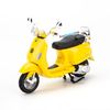 Mô hình xe máy Vespa LXV 2013 1:18 Maisto Yellow (2)