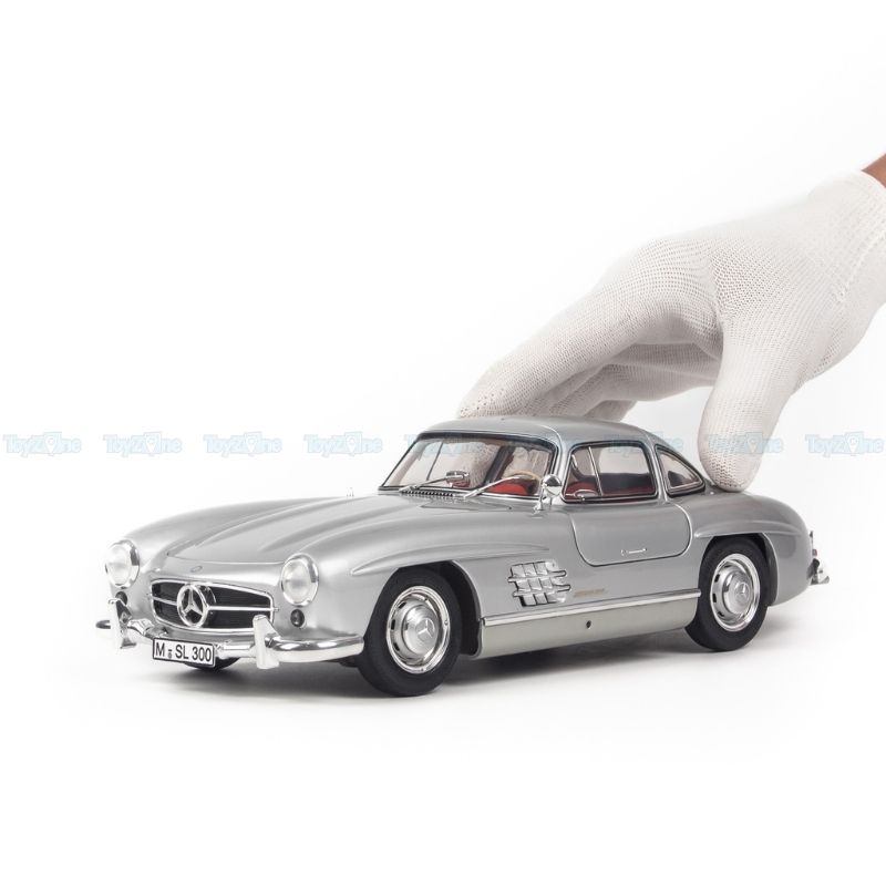 Mô hình xe Mercedes Benz 300SL 1954 Coupe 1:18 SCHUCO
