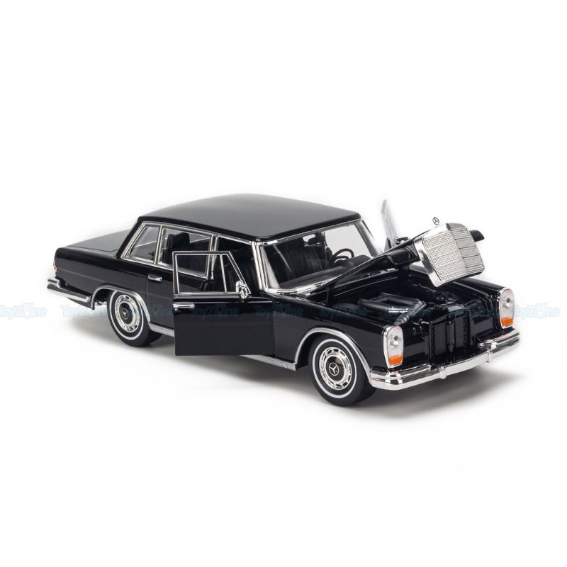 Mô hình xe Mercedes Benz 600 1963 1:24 Welly