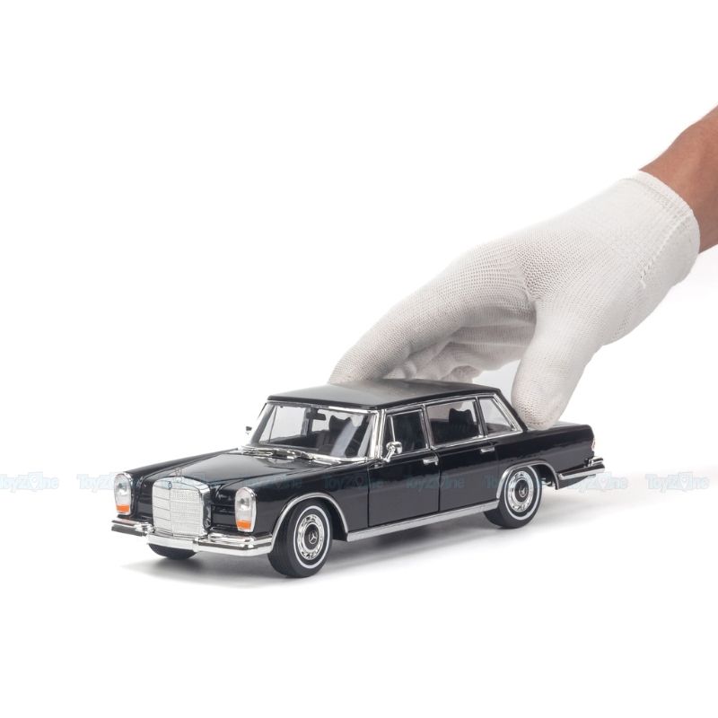 Mô hình xe Mercedes Benz 600 1963 1:24 Welly