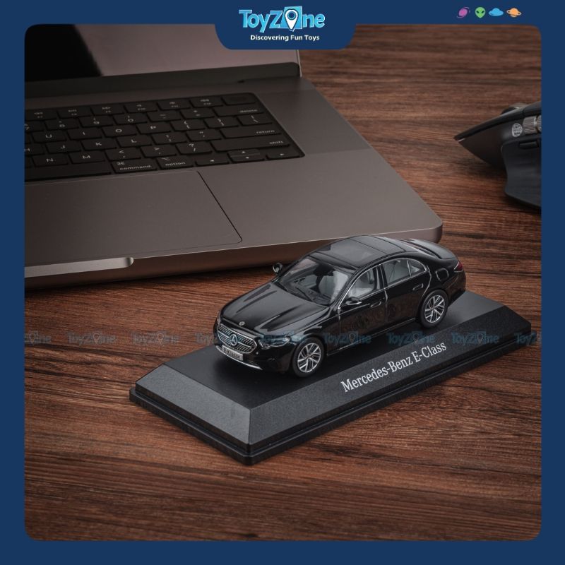 Mô hình xe Mercedes Benz E Class E450 W214 1:43 ISCALE