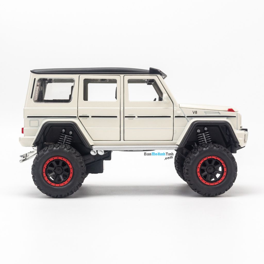 Mô hình xe Mercedes Benz G63 AMG 4x4 1:32 Chezhi White (4)