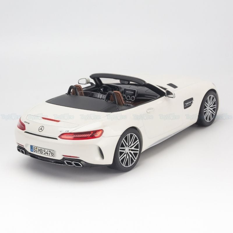 Mô hình xe Mercedes-Benz GTC 2019 1:18 Norev