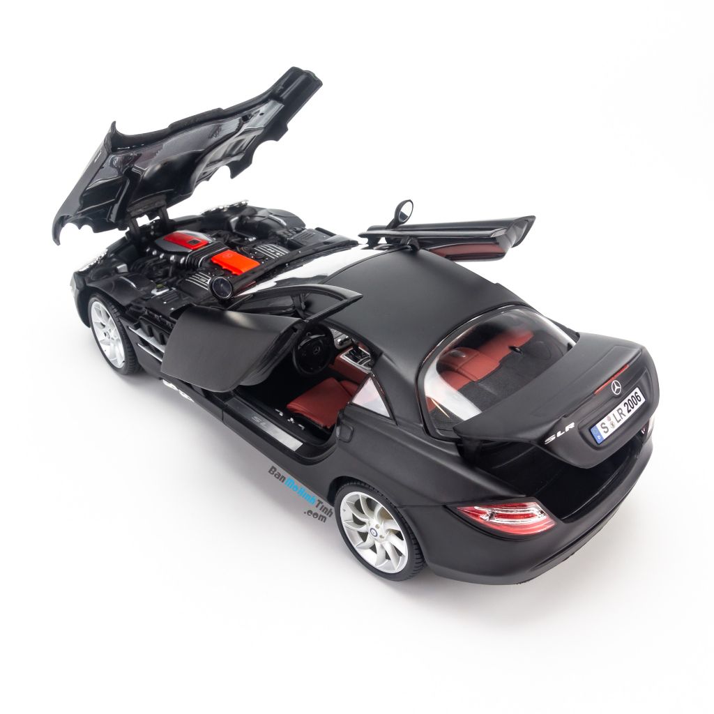 Mô hình xe Mercedes Benz SLR Mclaren 1:18 Maisto Matte Black (7)