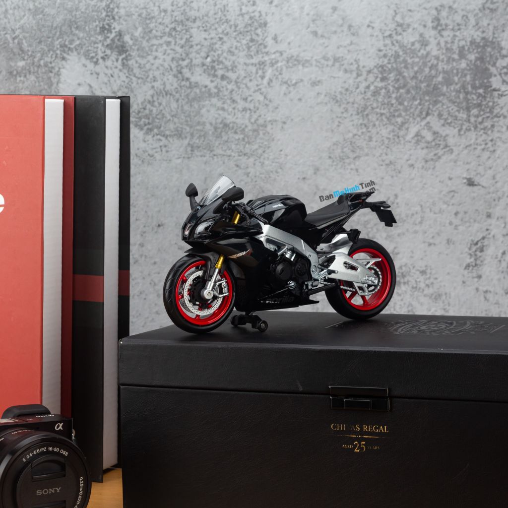 Mô hình xe mô tô Aprilia RSV4 RF 2017 1:12 Caipo