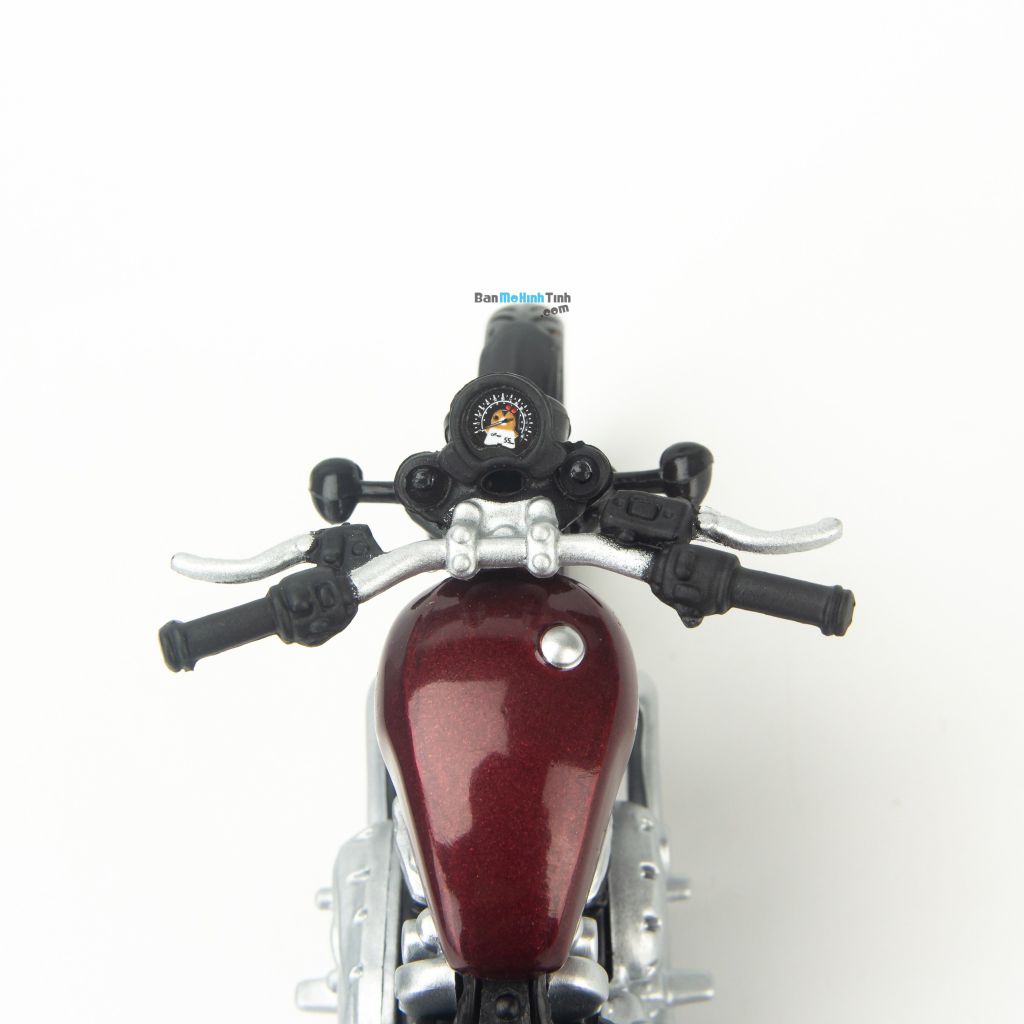 Mô hình xe mô tô Triumph Bonneville Bobber 1:18 Bburago 18-51067