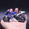 Mô hình xe mô tô Yamaha YZR-M1 46 World Champion 2013 1:18 LEO