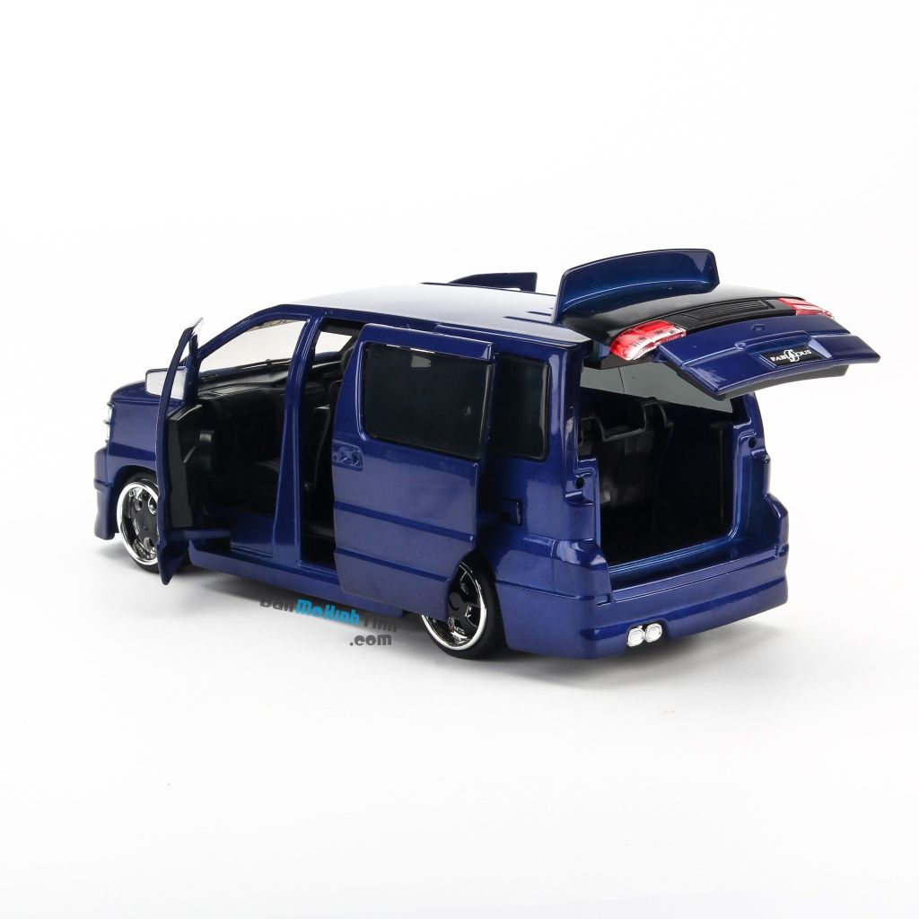 Mô hình xe Nissan Fabulous APE50 Elgrand 1:32 Jackiekim