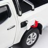 Mô hình xe bán tải Nissan Navara White 1:18 Dealer (18)