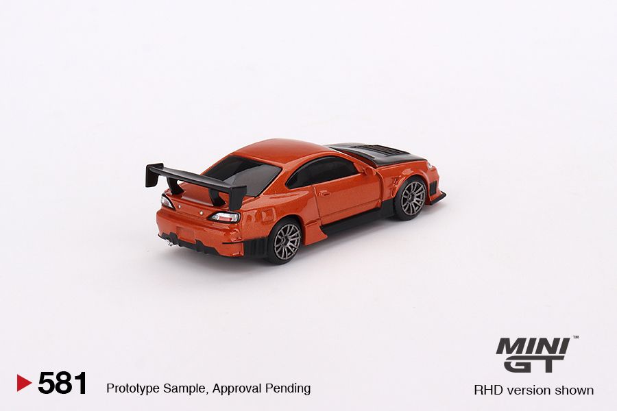  Mô hình xe Nissan Silvia S15 D-MAX 1:64 MiniGT 