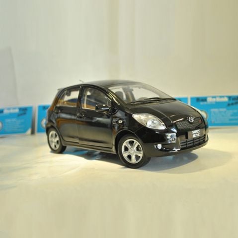 Mô hình xe Toyota Yaris Black 1:18 Paudi