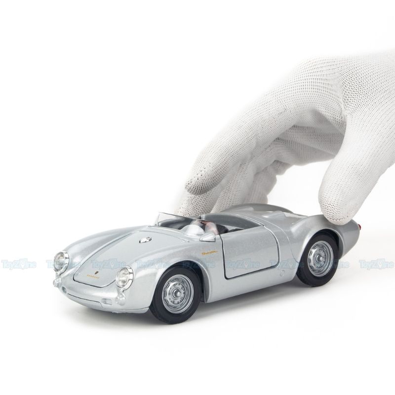  Mô hình xe Porsche 550 Spyder 1:24 WELLY 