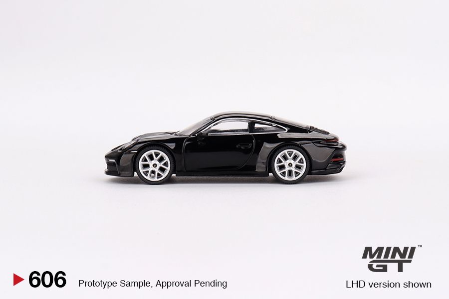 Mô hình xe Porsche 911 ( 992 ) GT3 Touring 2021 1:64 MiniGT