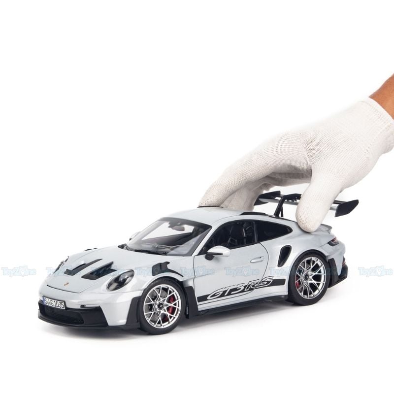 Mô hình xe Porsche 911 GT3 RS 2022 1:18 Norev