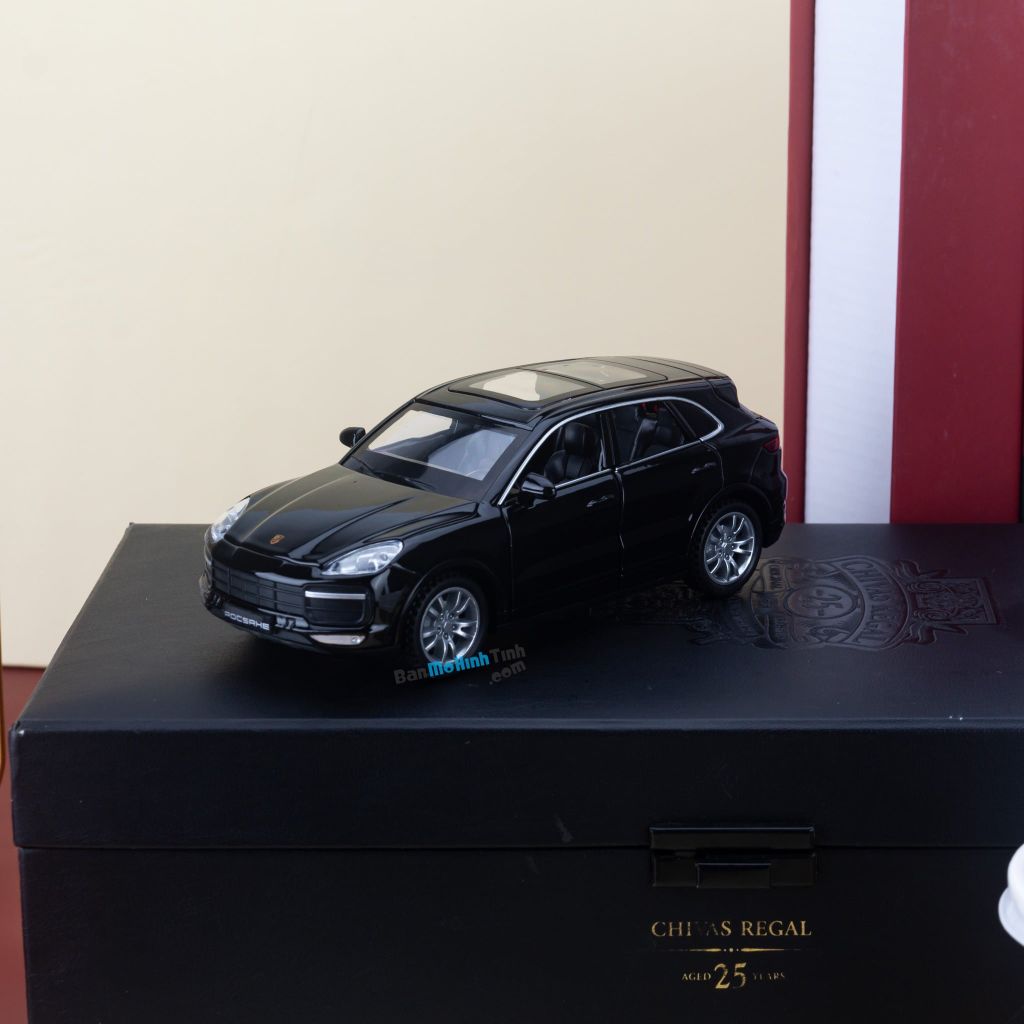 Mô hình xe Porsche Cayenne Turbo 1:32 Doublehorses