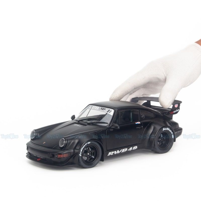  Mô hình xe Porsche RWB Bodykit Darth Vader 2022 1:18 Solido 