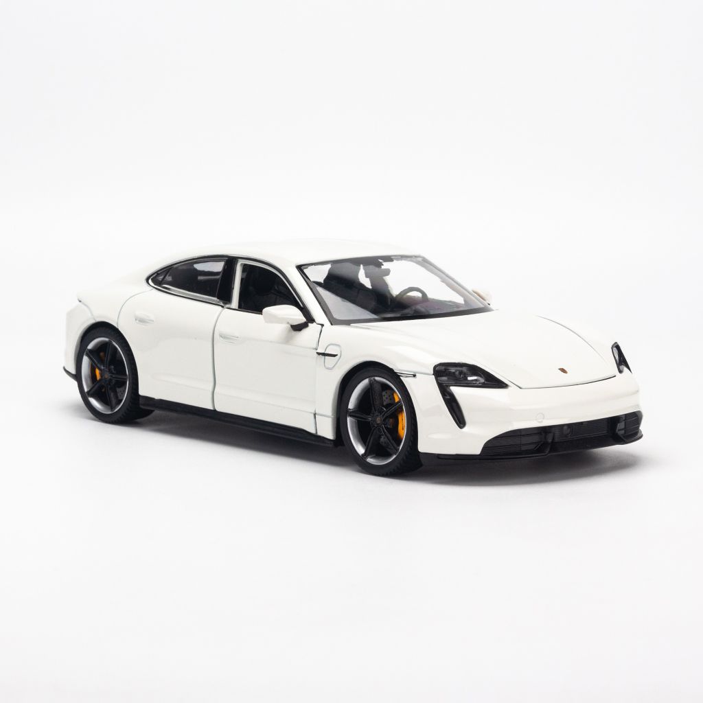  Mô hình xe Porsche Taycan Turbo S 1:24 Welly - 24107 