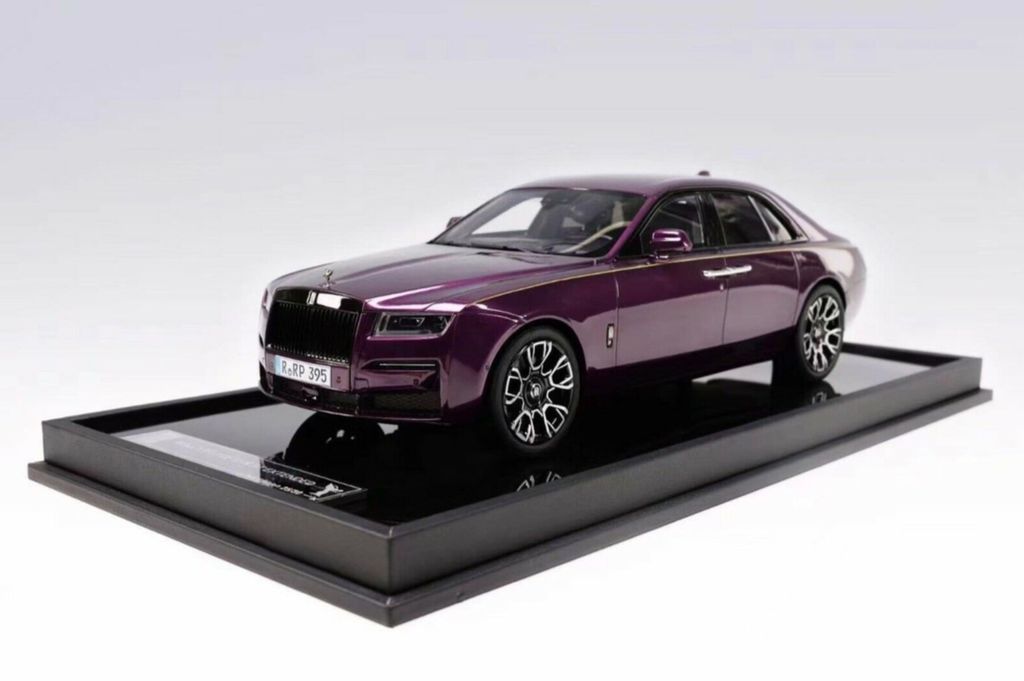  Mô hình xe Rolls Royce Ghost 2022 1:18 MotorHelix 