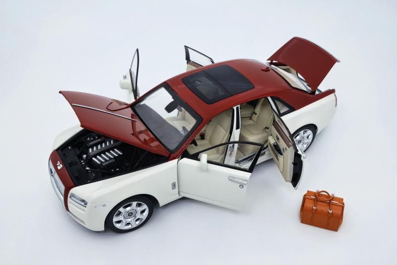  Mô hình xe Rolls Royce Ghost Full Color 1:18 Kyosho 