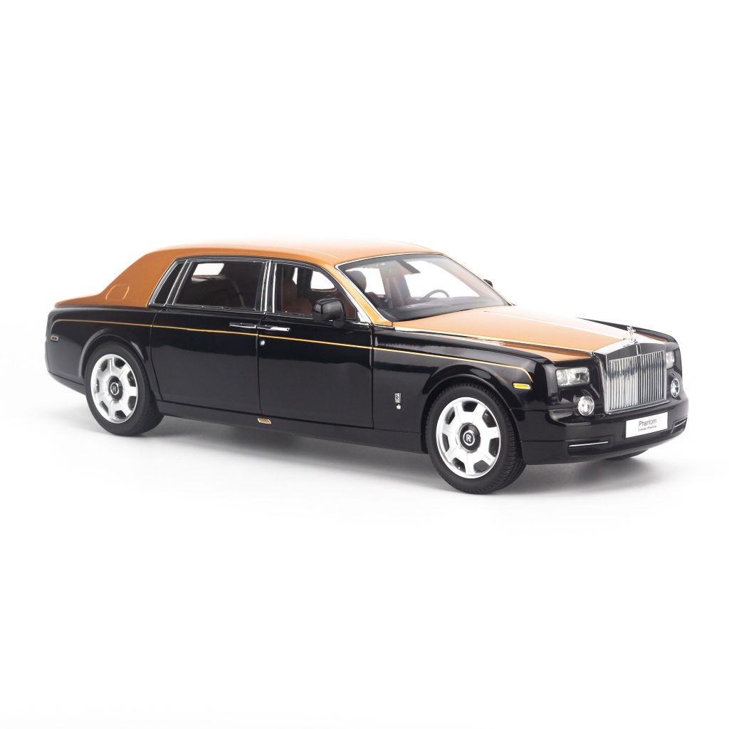 Rolls Royce Phantom bọc 120kg vàng khối và đá quý
