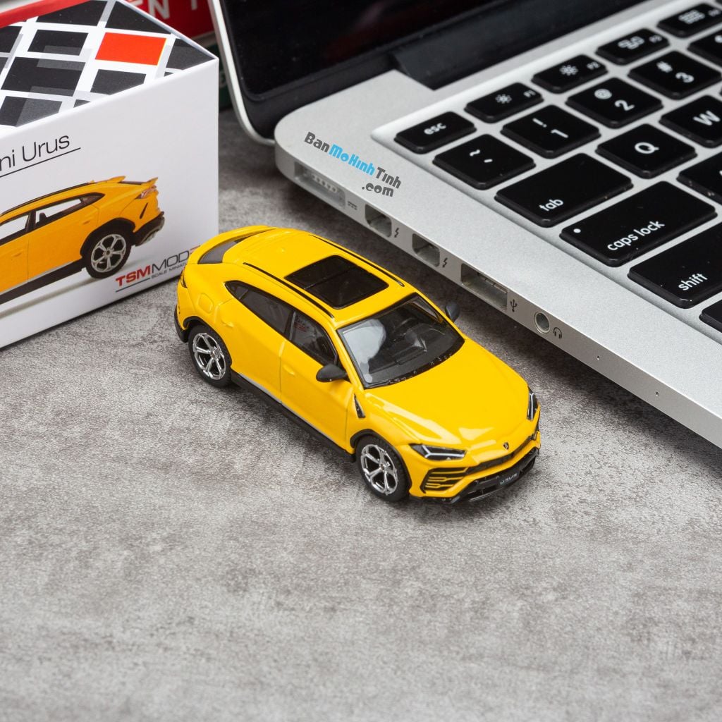 Mô hình xe Lamborghini Urus 1:64 MiniGT 
