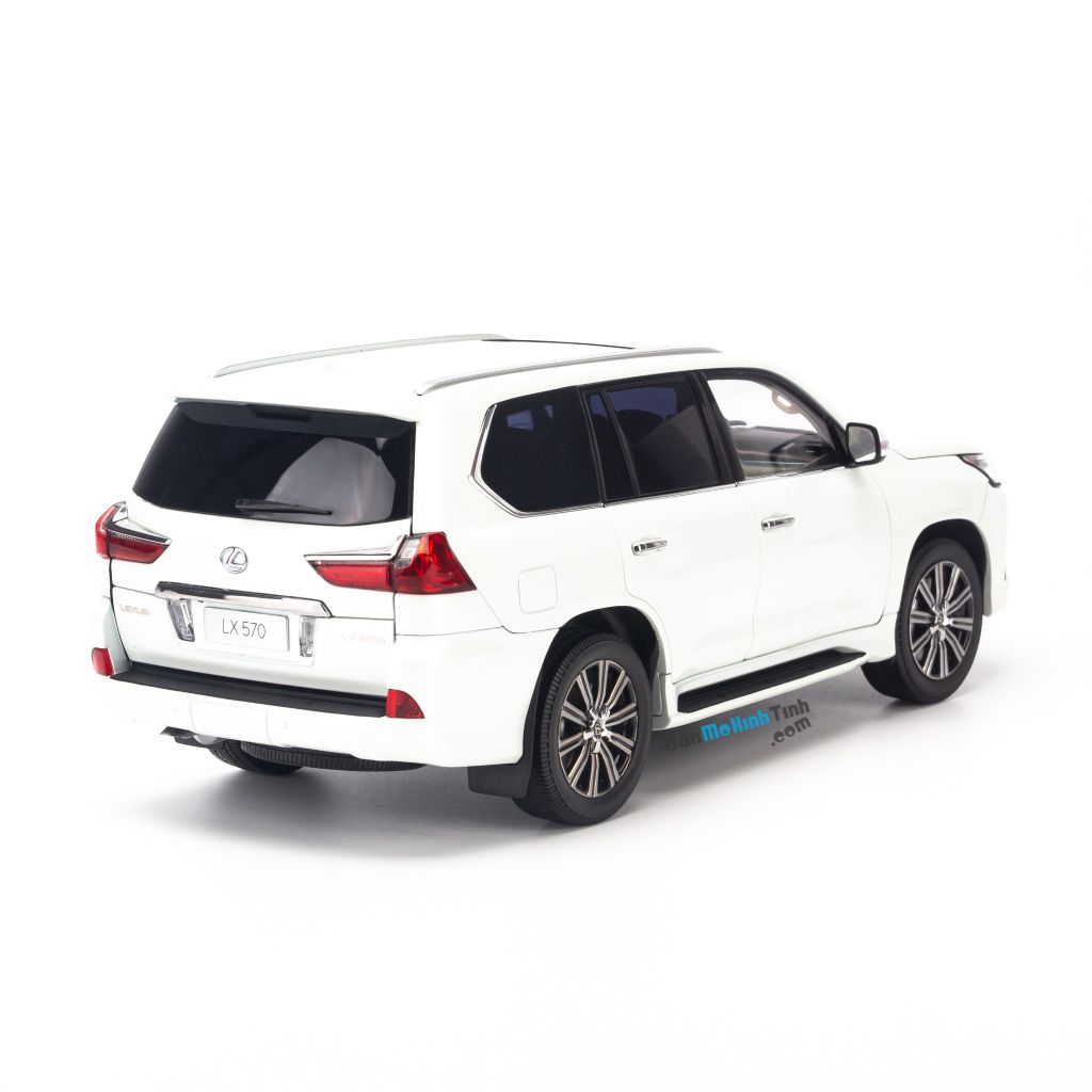 Mô hình xe suv Lexus LX570 1:18 Kyosho White (2)