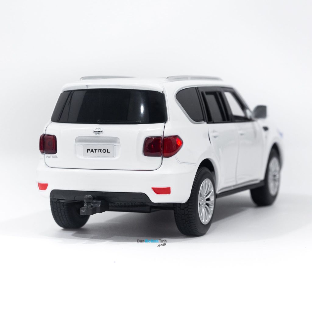 Mô hình xe suv Nissan Patrol 1:32 JKM White (7)