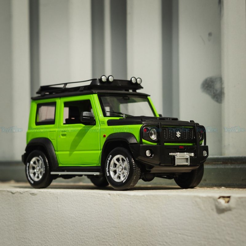 Mô hình xe Suzuki Jimny 1:18 CCA