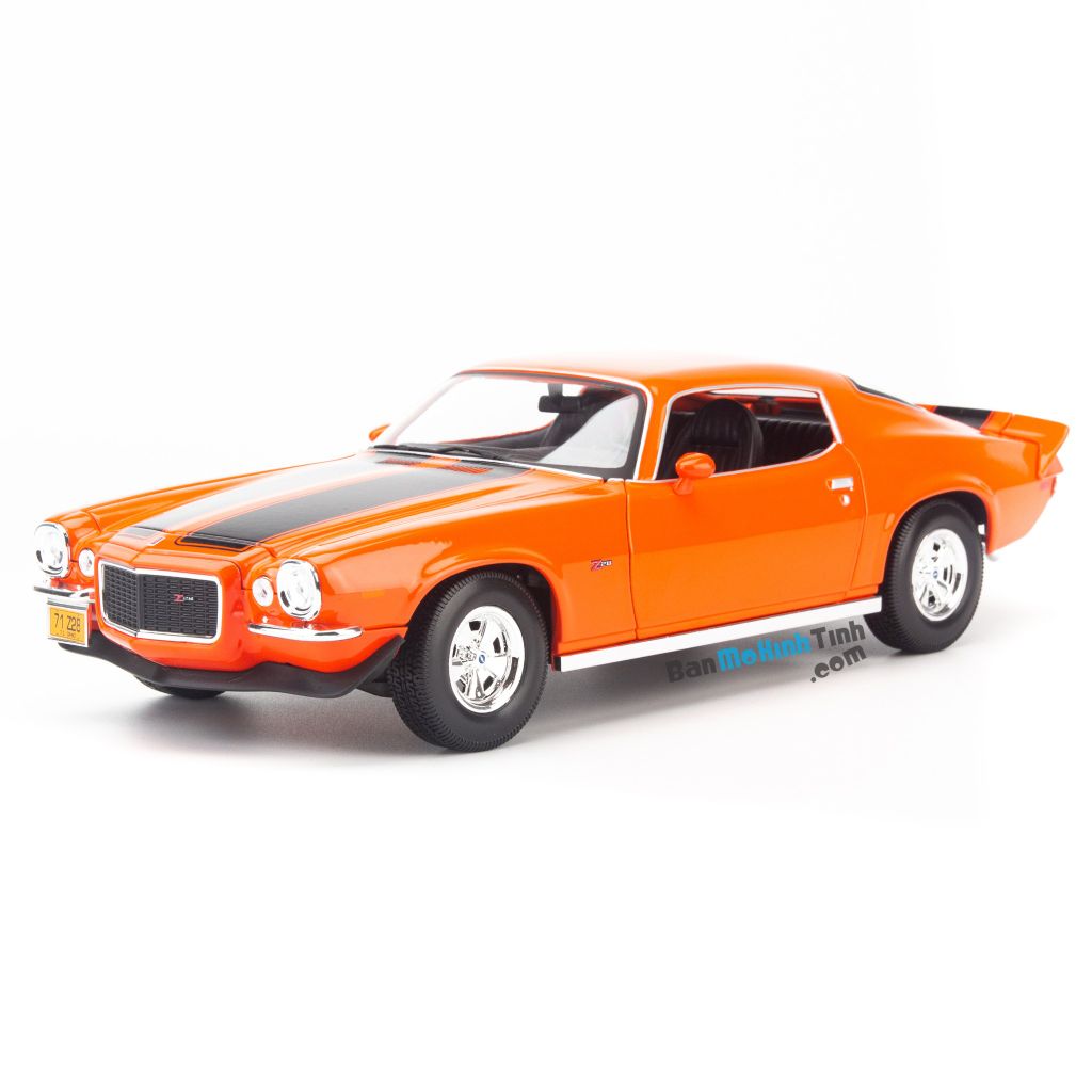 Mô hình tĩnh xe thể thao cổ Chervolet Camaro 1971 1:18 Maisto Orange (2)
