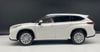  Mô hình xe Toyota Highlander 2022 1:18 Dealer 