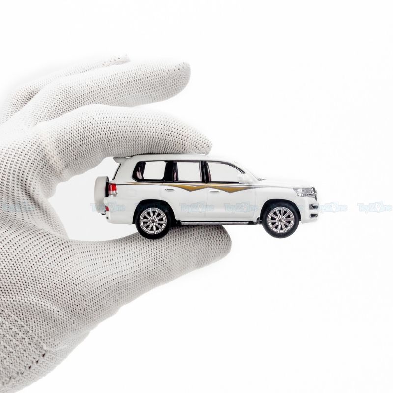 Mô hình xe Toyota Land Cruiser LC200 Spare Tire 1:64 JKM