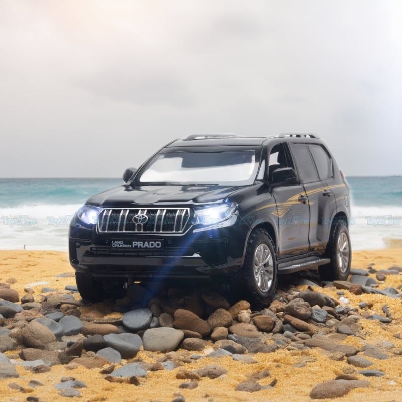 Mô hình xe Toyota Prado 1:24 CCA