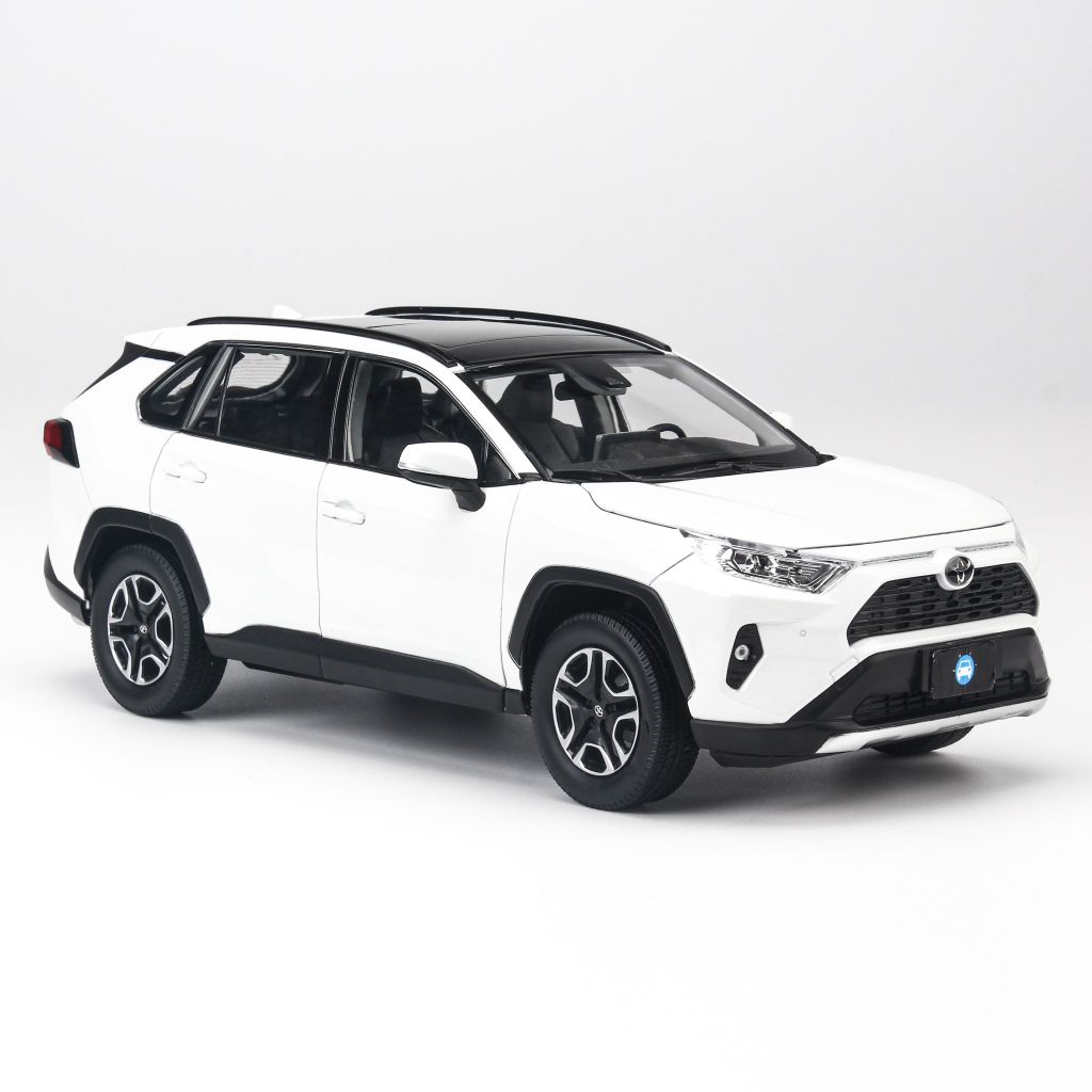  Mô hình xe Toyota RAV4 2019 White 1:18 Dealer 