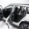  Mô hình xe Toyota RAV4 2019 White 1:18 Dealer 