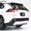  Mô hình xe Toyota RAV4 2019 White 1:18 Dealer 