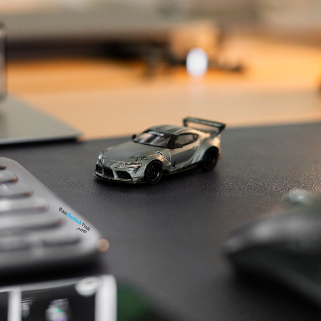 Mô hình xe Toyota Supra JZA80 1:64 MiniGT
