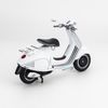  Mô hình xe Vespa 946 1:12 Newray 