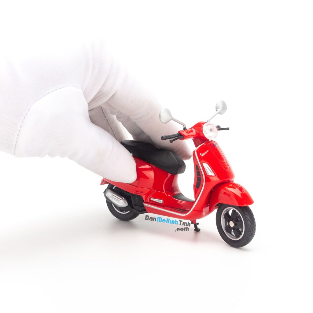 Mô hình xe Vespa GTS 125cc 2017 1:18 Welly Red (7)