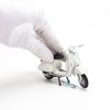 Mô hình xe Vespa PX 2016 1:18 Welly White (7)