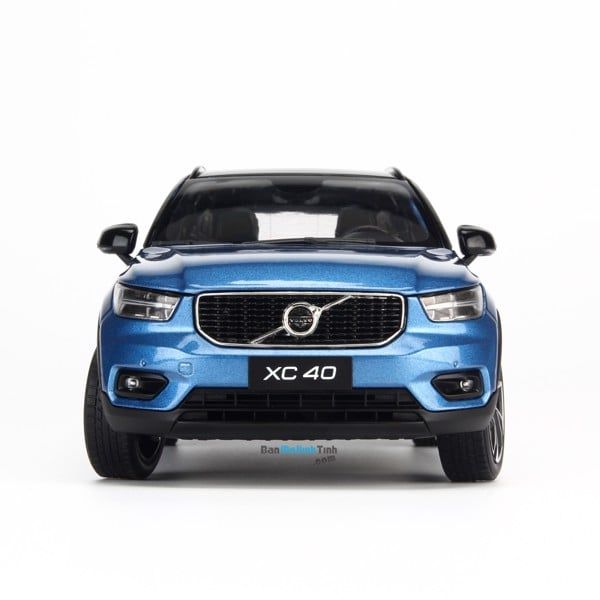 Mô hình xe Volvo XC40 1:18 Dealer Blue (2)
