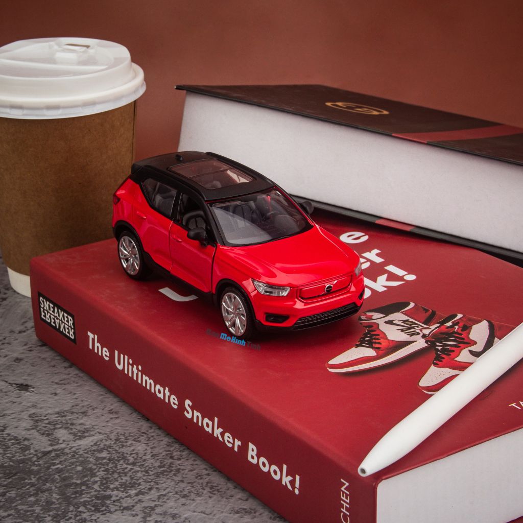 Mô hình xe Volvo XC40 Recharge 1:32 Caipo