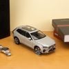 Mô hình xe Volvo XC60 Recharge 2022 1:18 Dealer