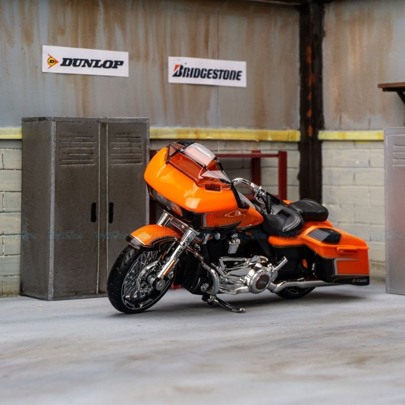  Mô hình xe mô tô Harley-Davidson CVO Road Glide 2022 1:18 MAISTO 