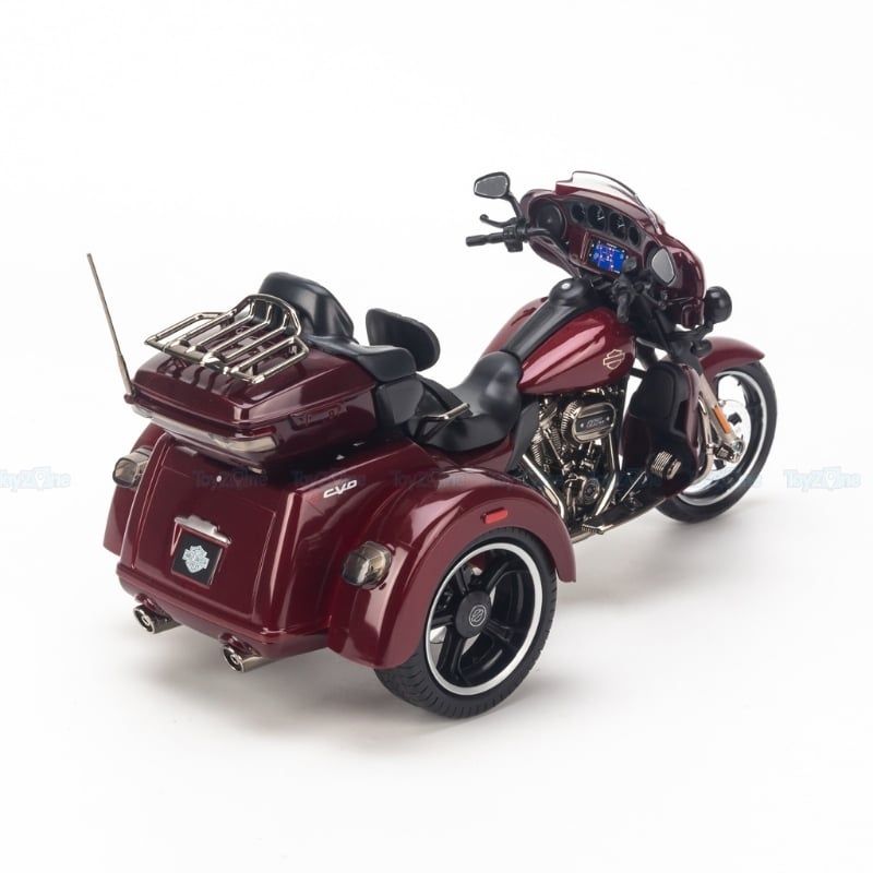 Mô hình xe mô tô Harley Davidson CVO Tri Glide 2021 1:12 Maisto