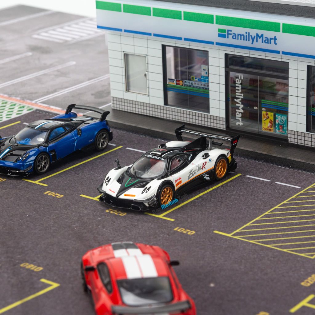  Mô hình xe Pagani Zonda Revolucion 1:64 Tarmac Works 