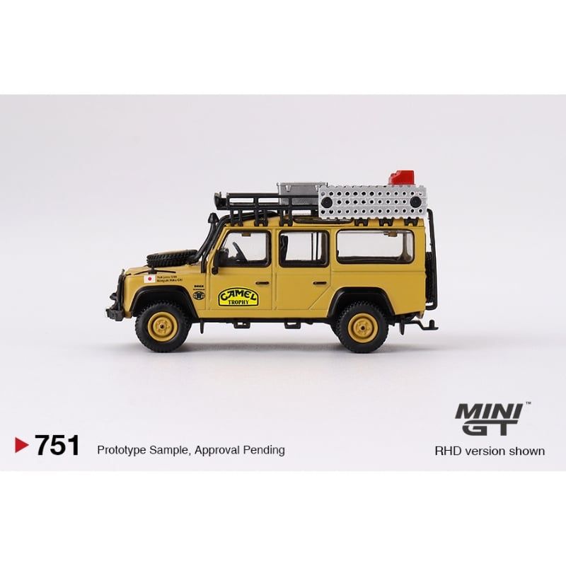 Mô hình xe Land Rover Defender 110 1989 Camel Trophy Amazon 1:64 MiniGT