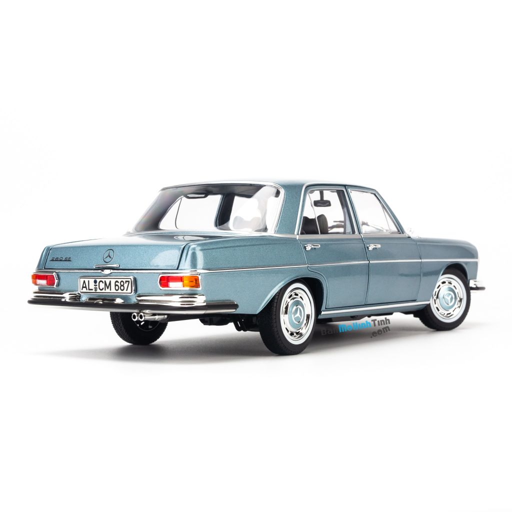 Mô hình xe cổ Mercedes-Benz 280SE 1968 1:18 Norev Light Blue Metallic (2)