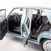 Mô hình xe cổ Mercedes-Benz 280SE 1968 1:18 Norev Light Blue Metallic (6)