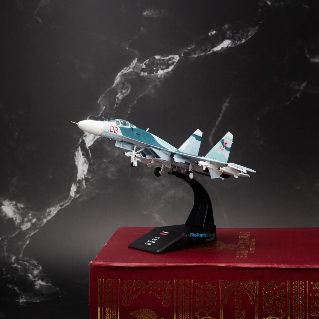 Mô hình máy bay quân sự Sukhoi Su-27 Flanker Russia 1:100 (7)