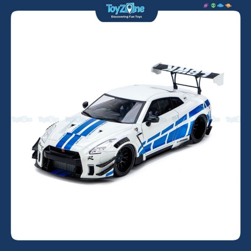 Mô hình xe Nissan GT-R ( R35 ) With Liberty Walk Body Kit Type 2.0 1:18 Solido